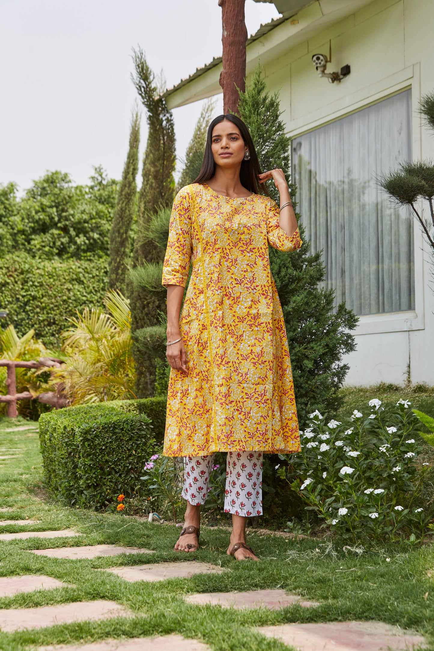Peela Gurdel Kurta Set, Set of 3