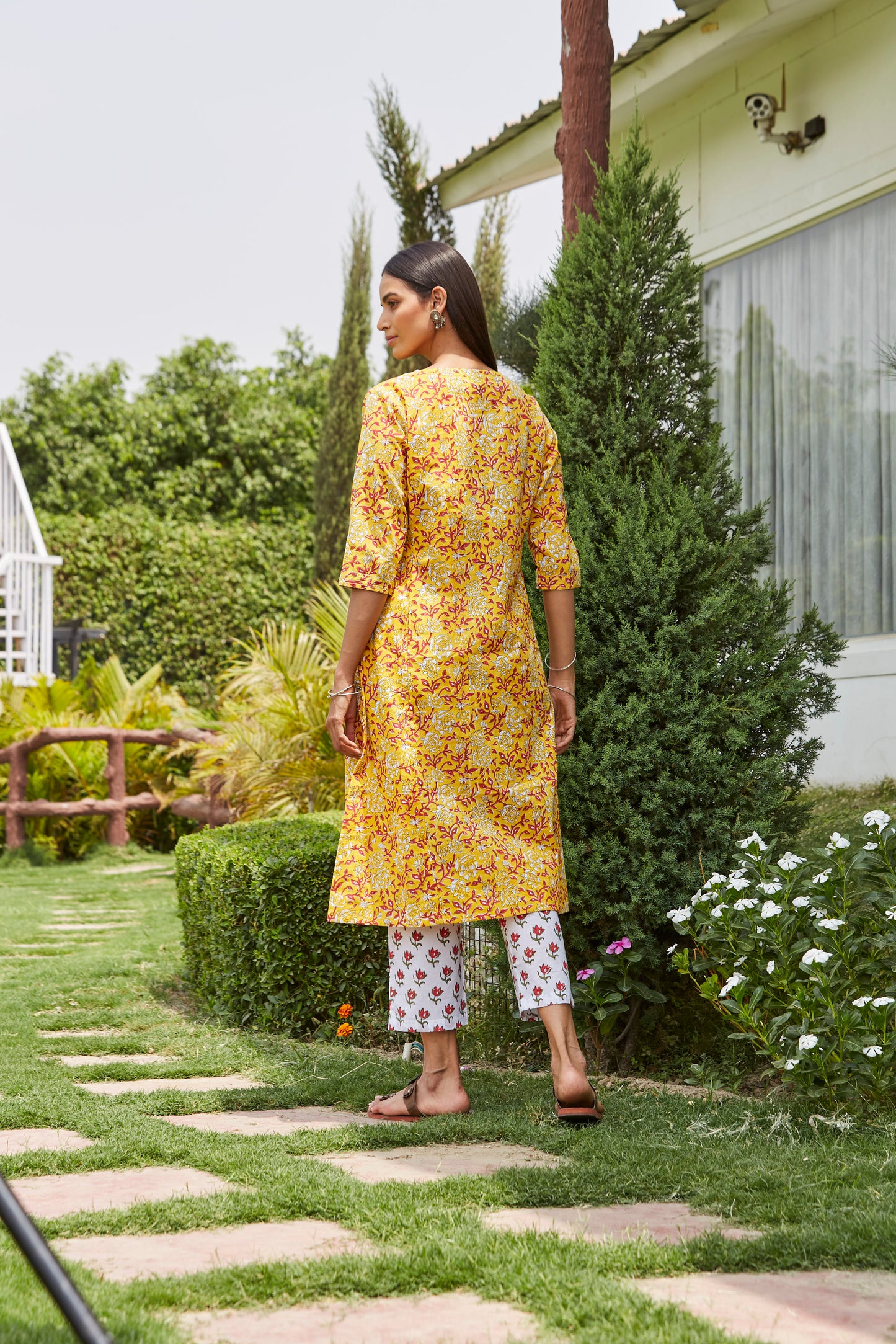 Peela Gurdel Kurta Set, Set of 3