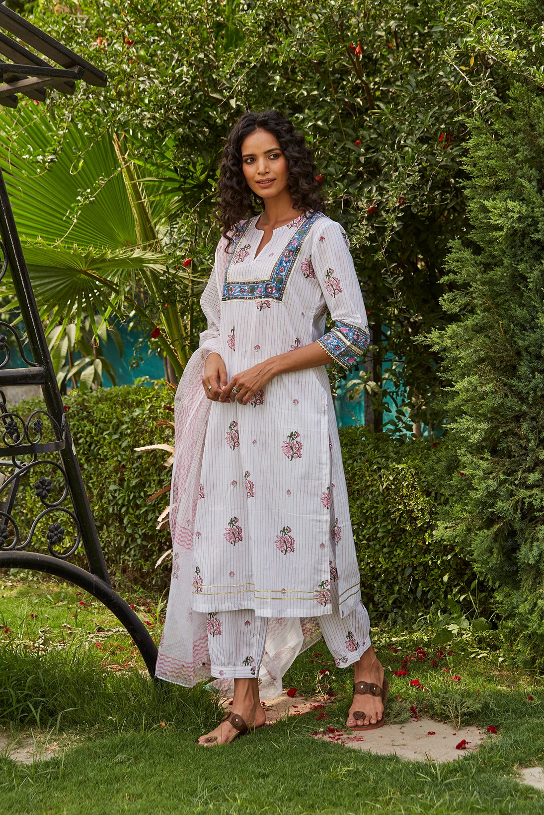 Modish Classic Kurta Set Set of 3