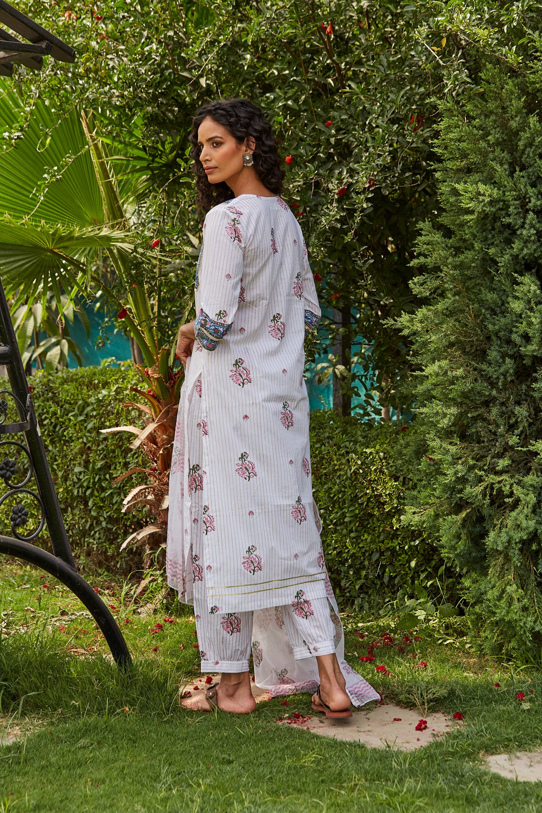 Modish Classic Kurta Set Set of 3