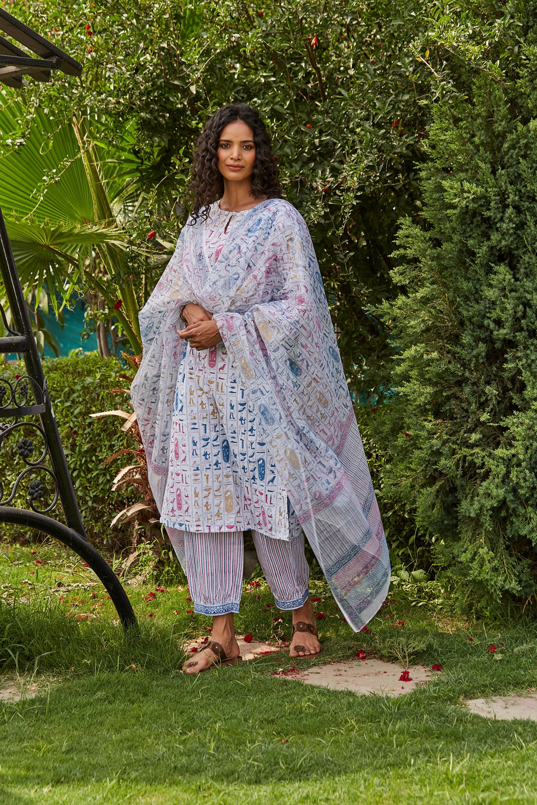 Vanjeevan Classic Kurta Set Set of 3