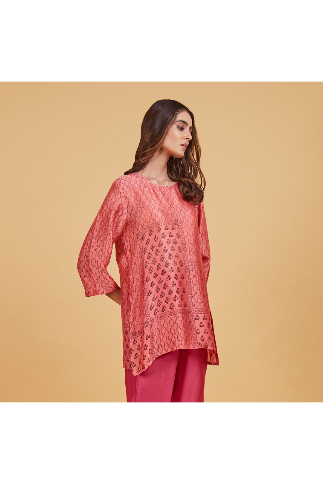 Black Pink Top
