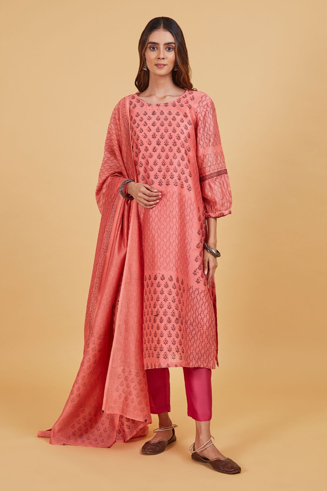 Black Pink Round Neck Kurta Set