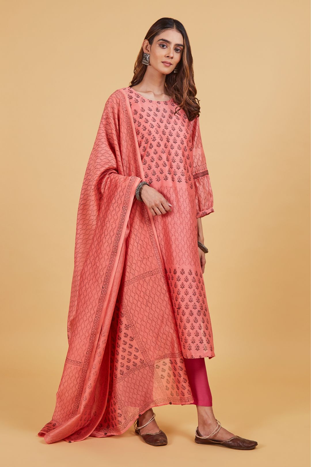 Black Pink Round Neck Kurta Set