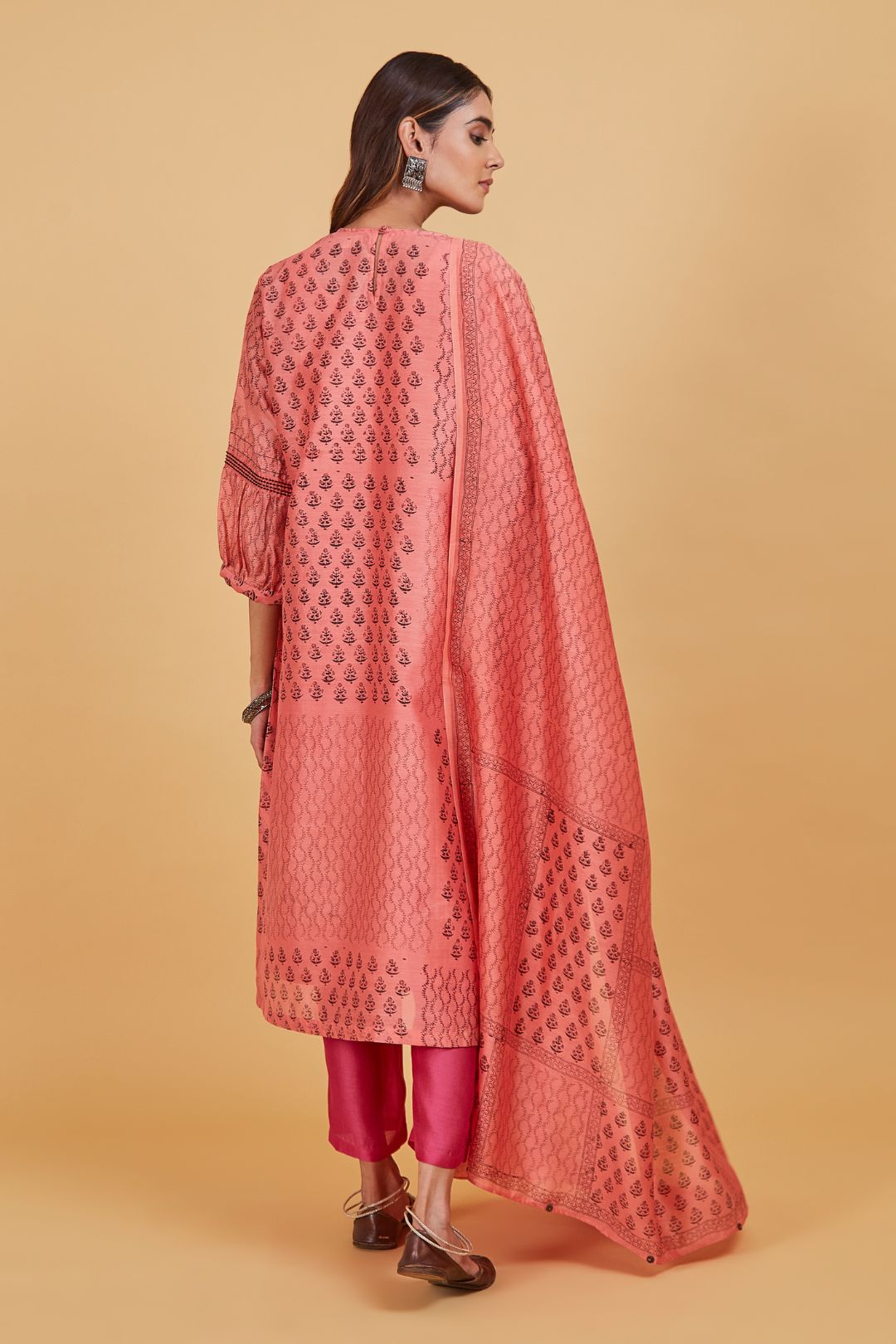 Black Pink Round Neck Kurta Set