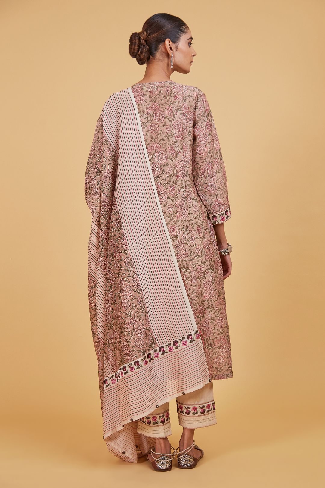 Pink Jaal Manjri Kurta Set