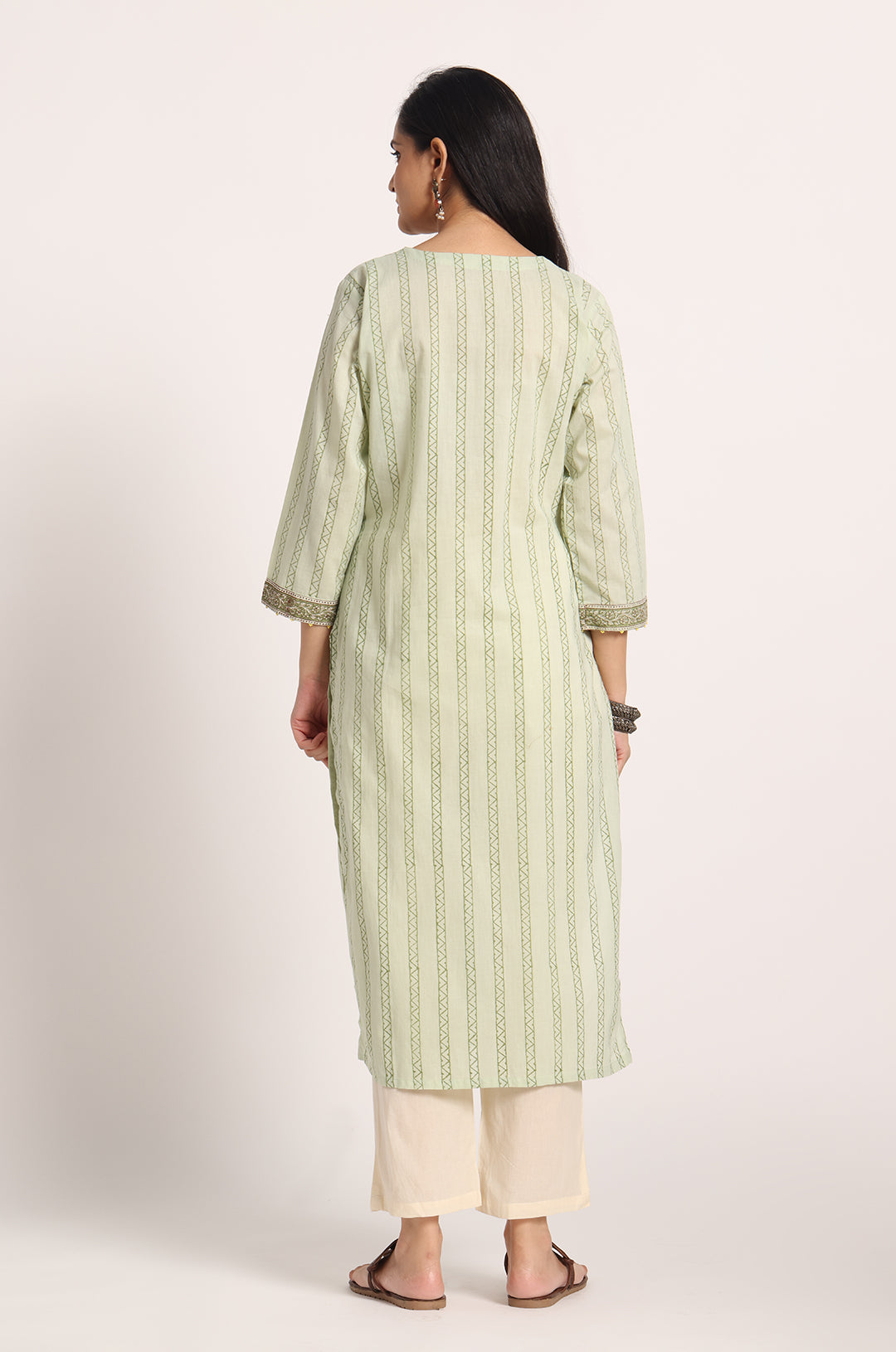 Green Dhari V Neck Kurta Pant- Set Of 2