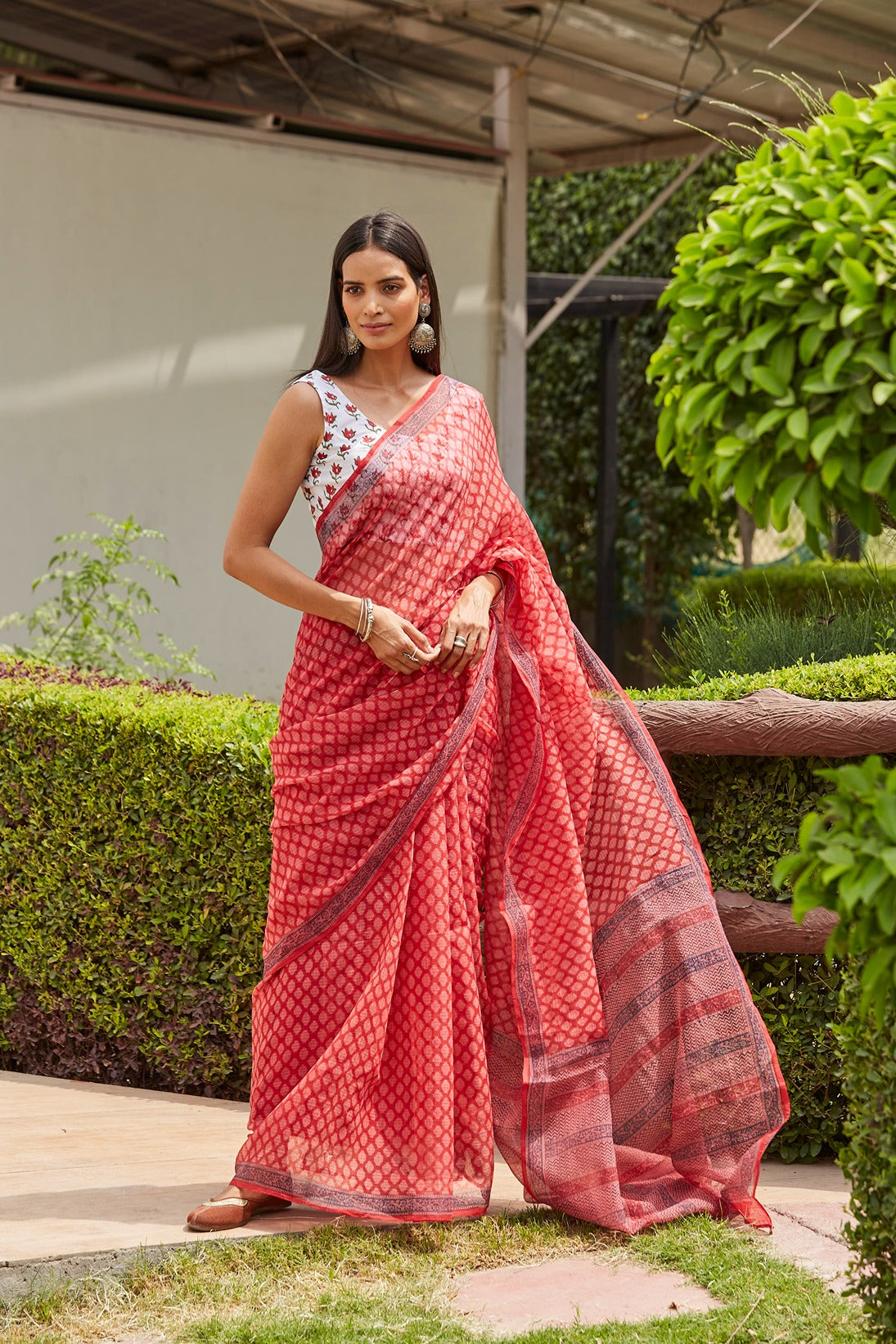 Laal Gurdel Kota Saari Set of 2