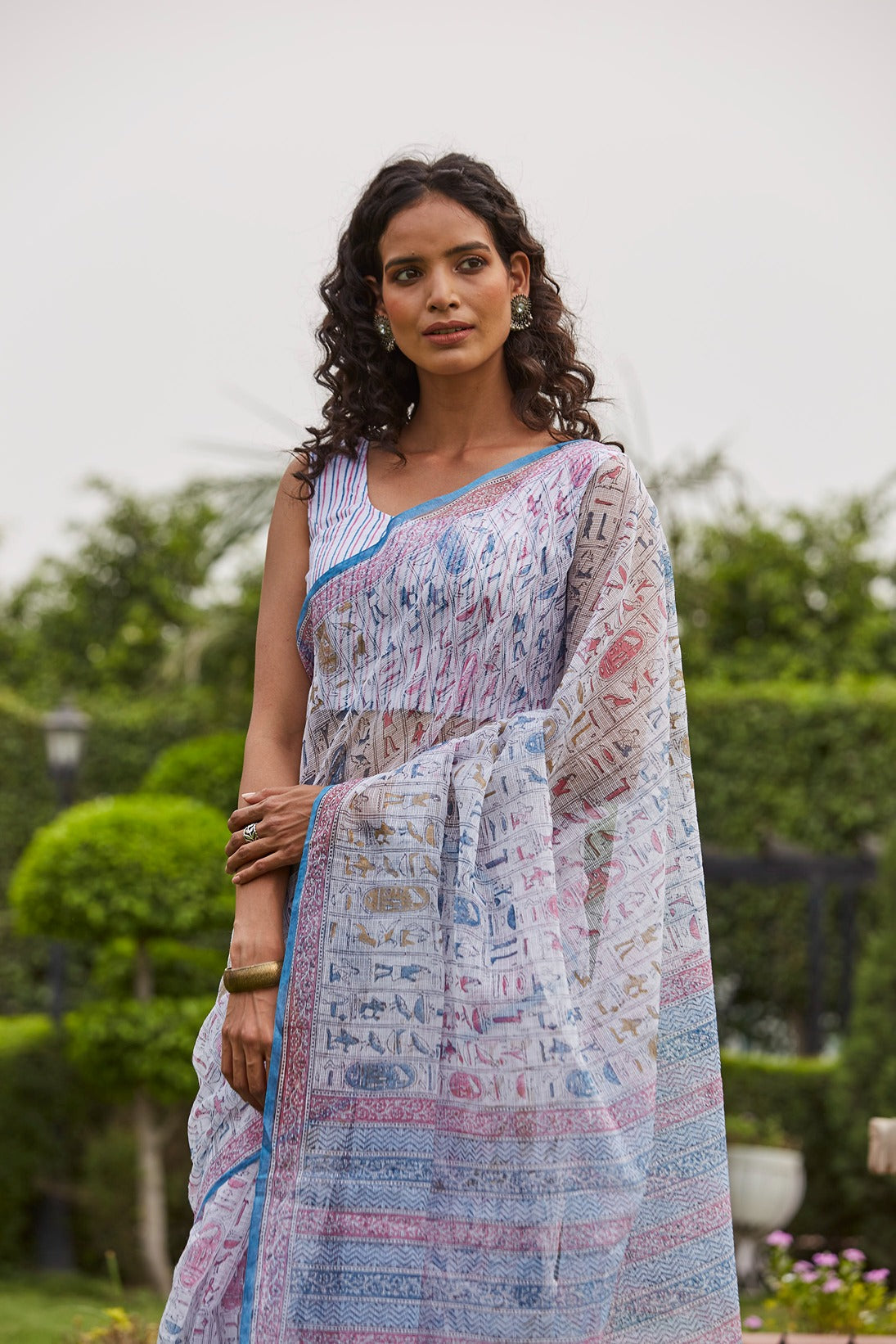 Vanjevan Kota Saari Set of 2