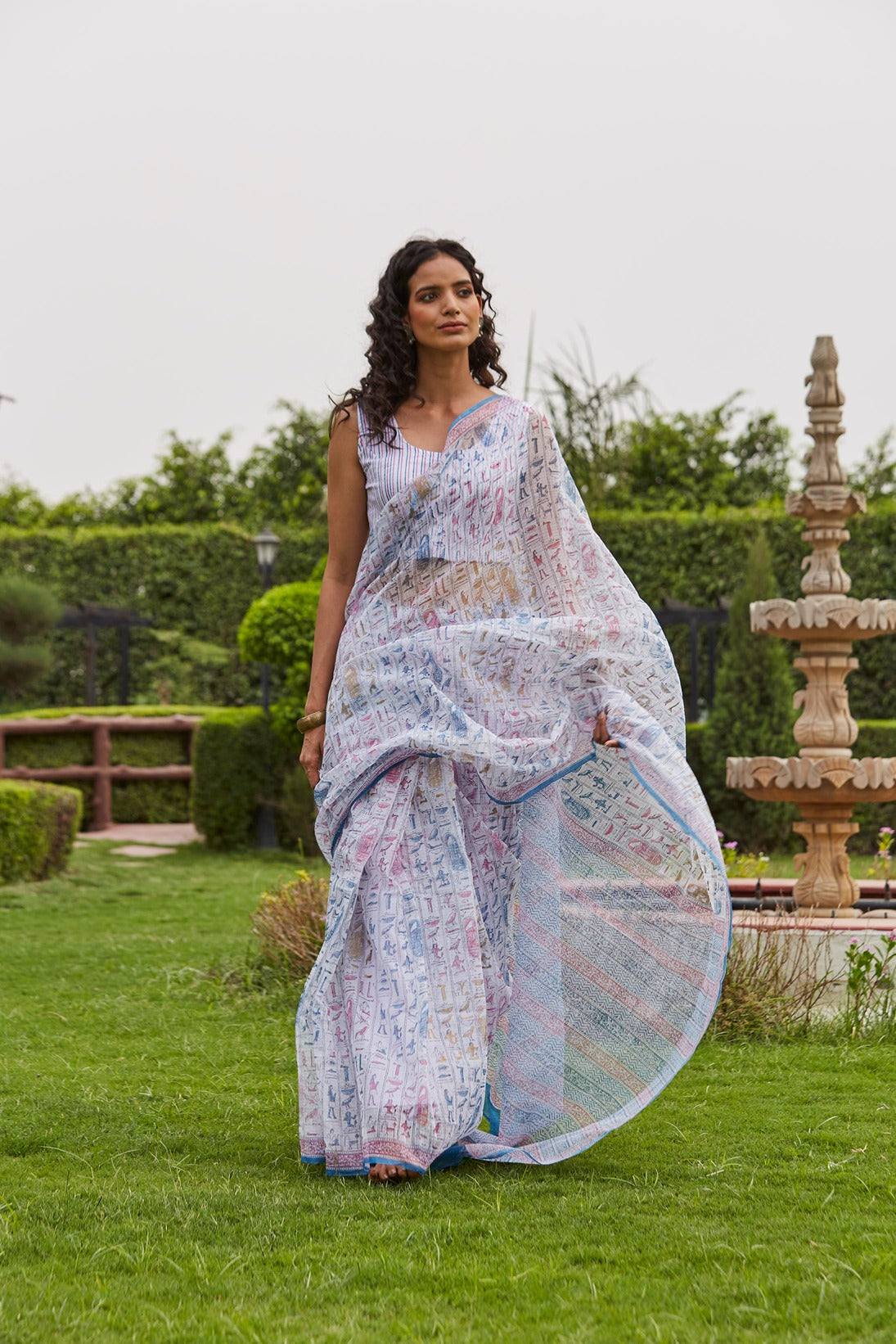 Vanjevan Kota Saari Set of 2