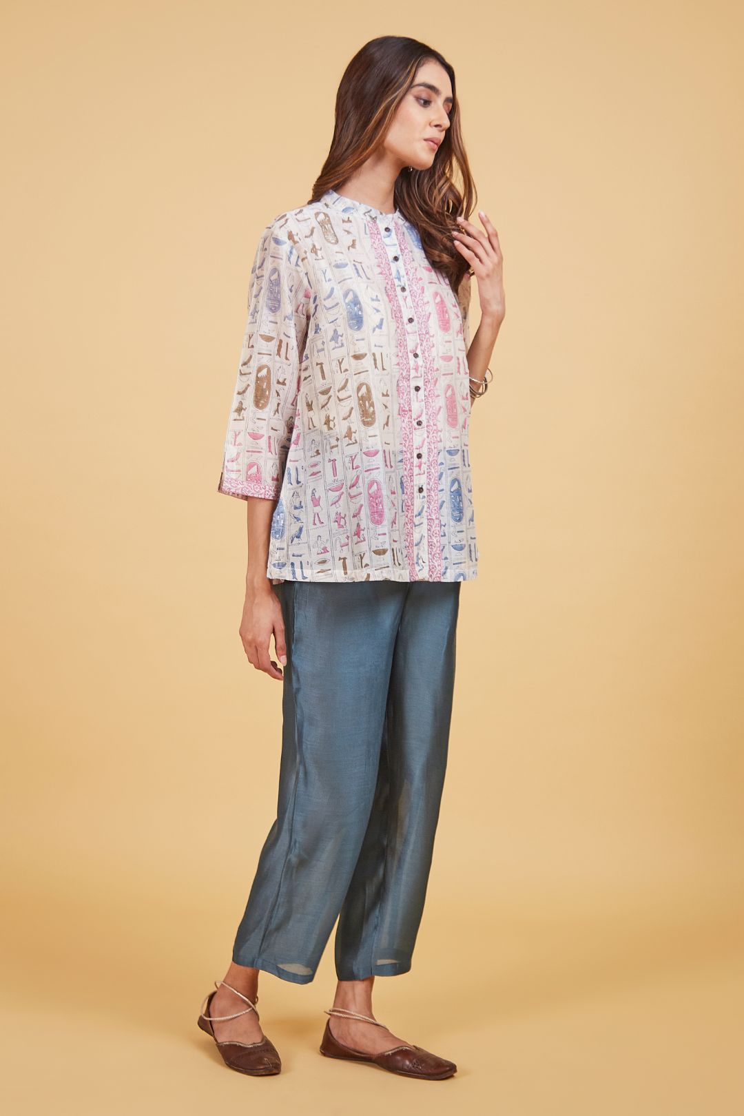 Vanjeevan Short Shirt Set